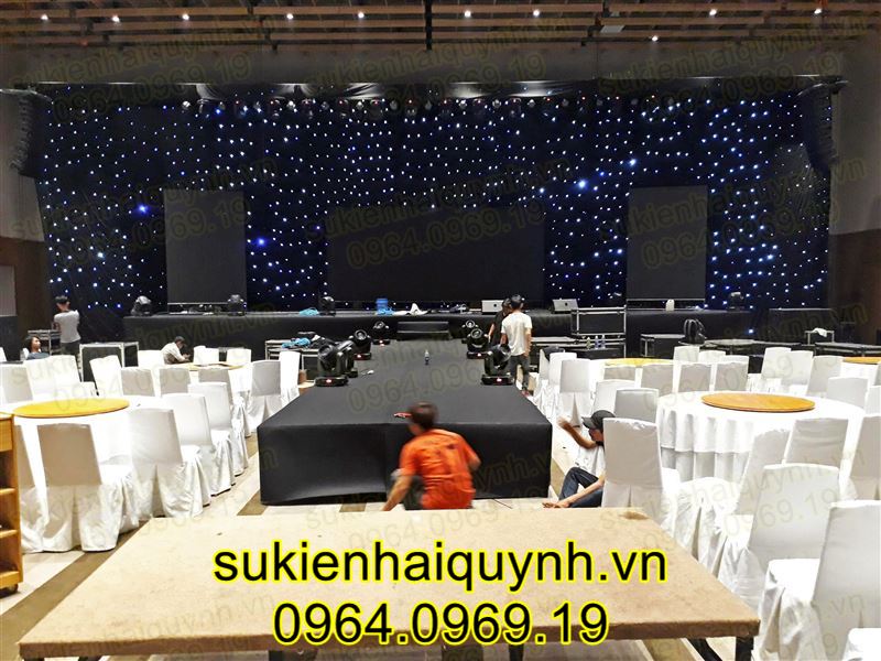 vật liệu làm sàn sân khấu ván gỗ khung sắt chất lượng cao chịu mưa nắng ngoài trời